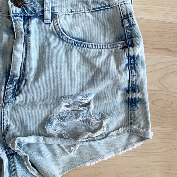 Topshop High Rise Hallie Denim Short - Picture 11 of 12